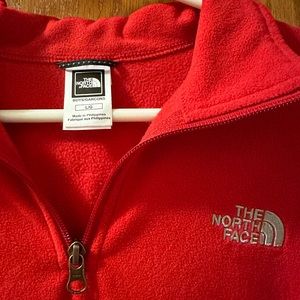 North Face Fleece Pullover (Boys Large)